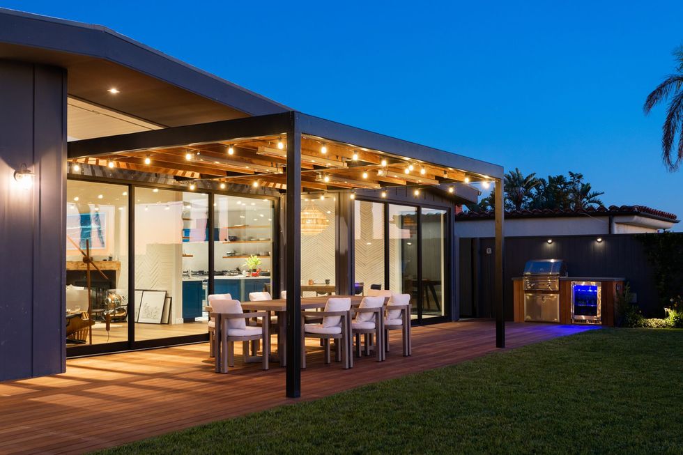 outdoor-pergolas
